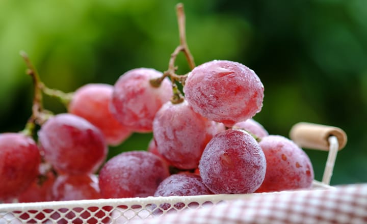 curiosidades sobre el vino como producirlo con uvas congeladas